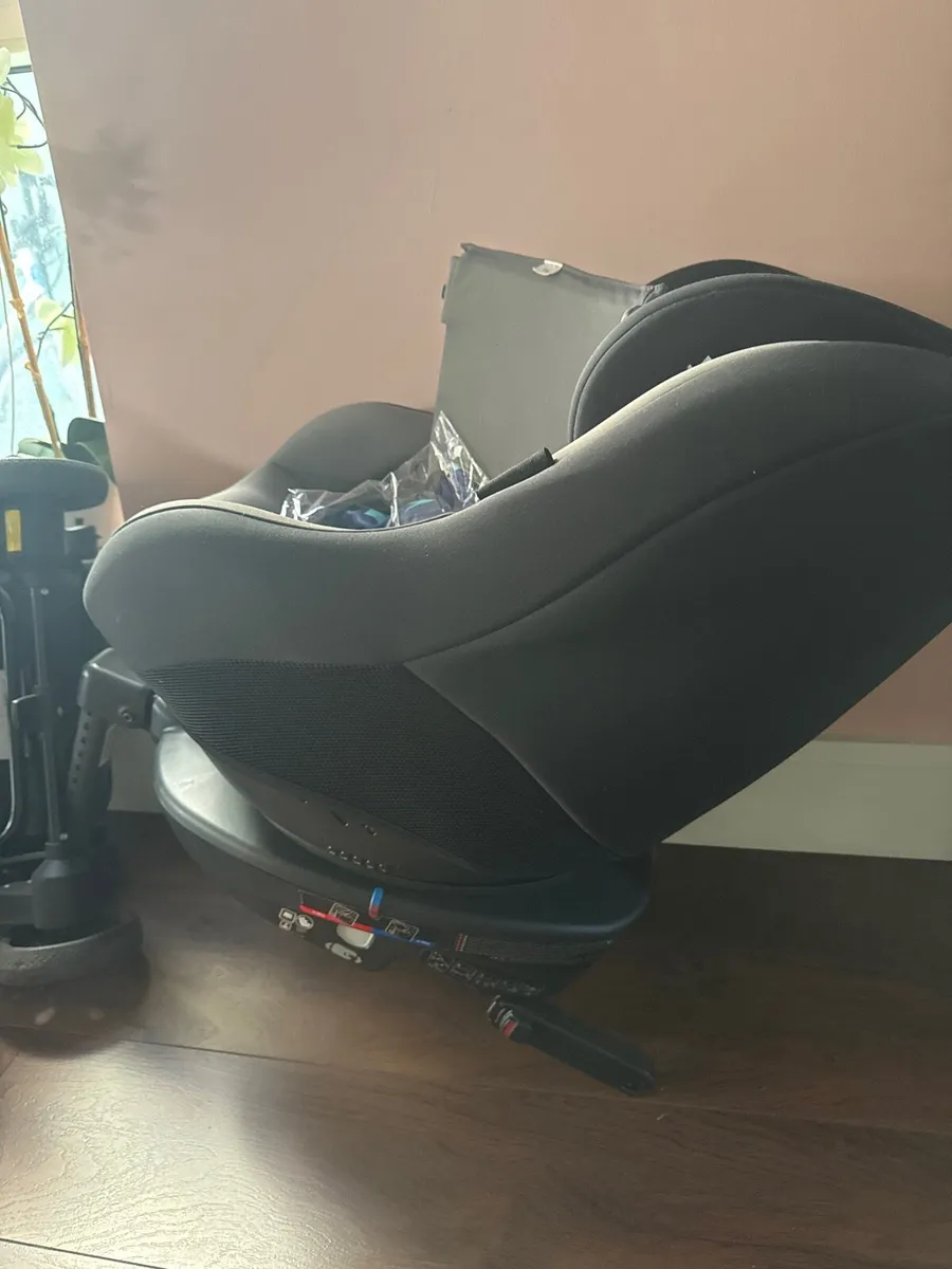 Joe Isofix 360 car seat 0-4 years - Image 1