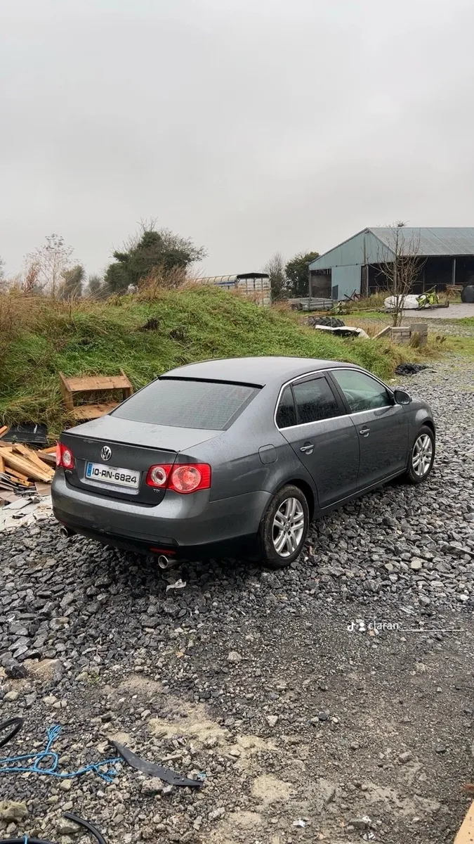 Volkswagen Jetta - Image 4