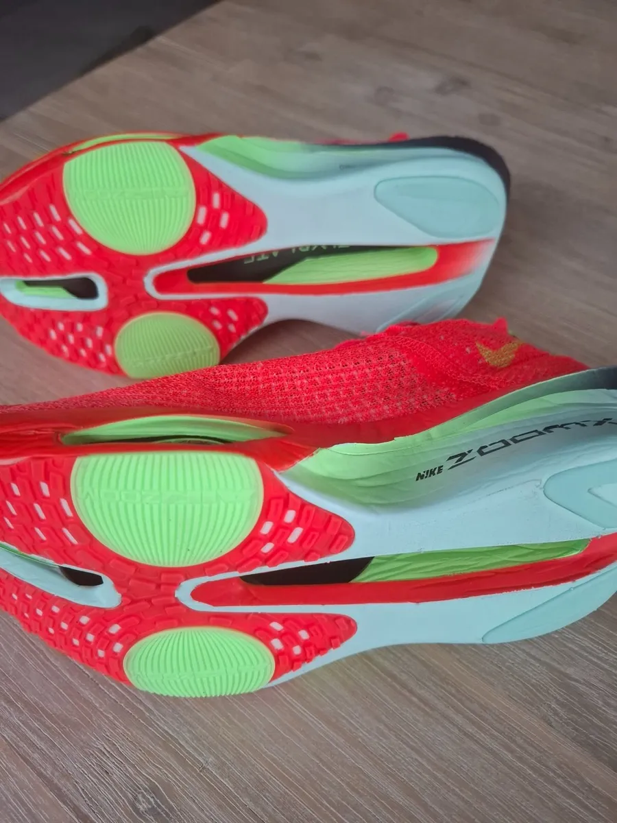 Running shoes - Image 4