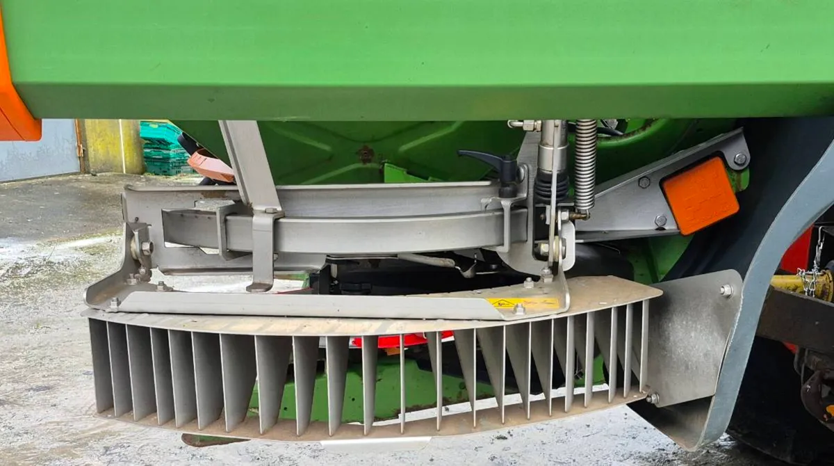 Fertiliser  Spreading for Hire - Image 4