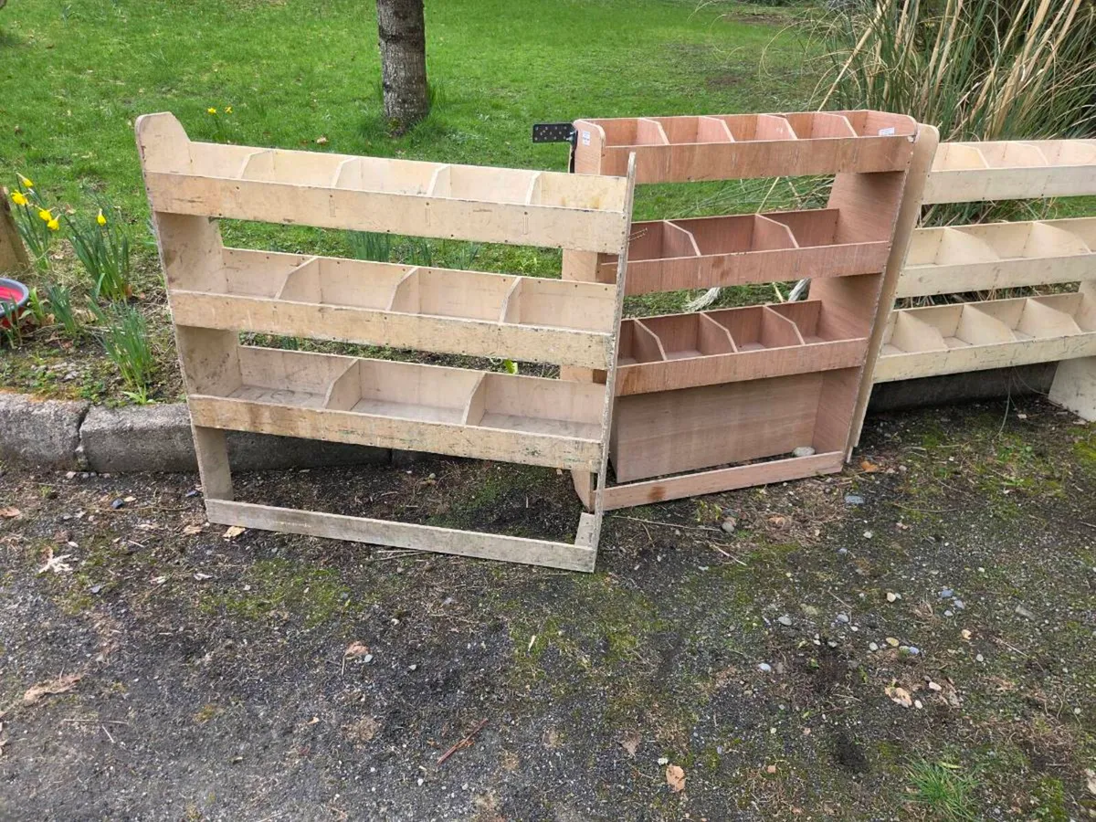 Van shelfing - Image 1