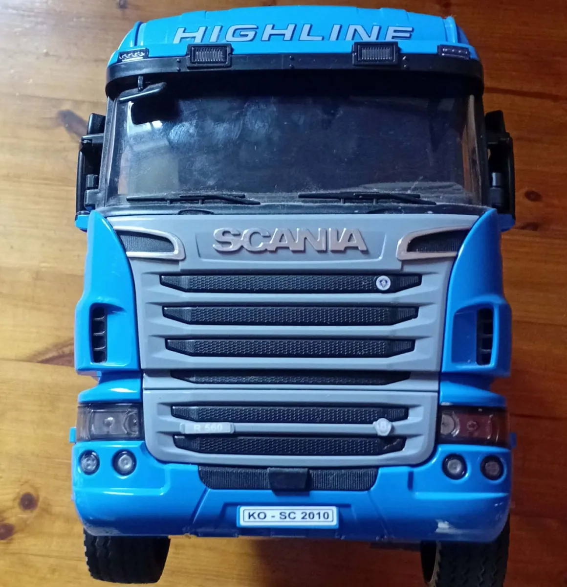 Bruder cattle transporter lorry 1:16 - Image 1