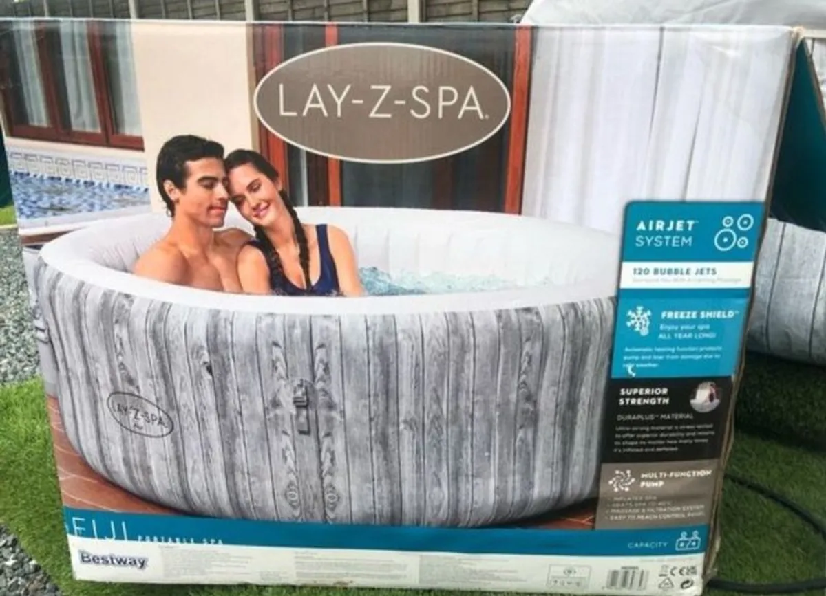 Lay Z Spa Fiji hot tub - Image 1