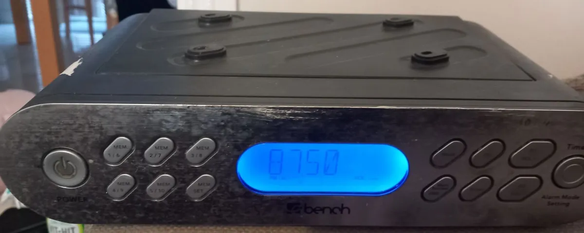 Bench under counter clock radio - Image 3