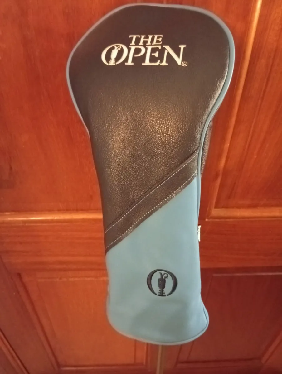 TaylorMade NEW Qi 35 Driver 10.5 Regular Flex - Image 1