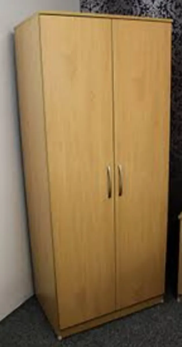 Double wardrobe - Image 1