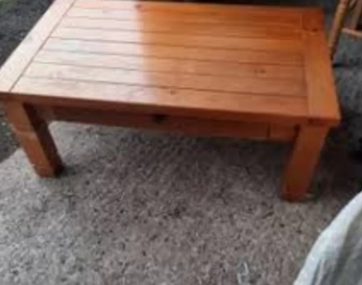 Oak coffee table with drawer