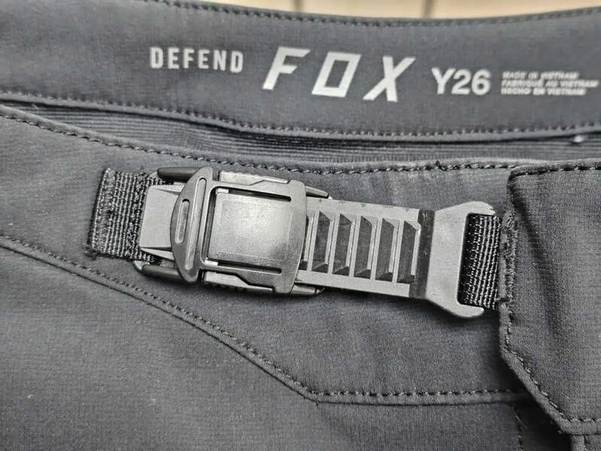 Mountain bike helmet and clothing - Image 4