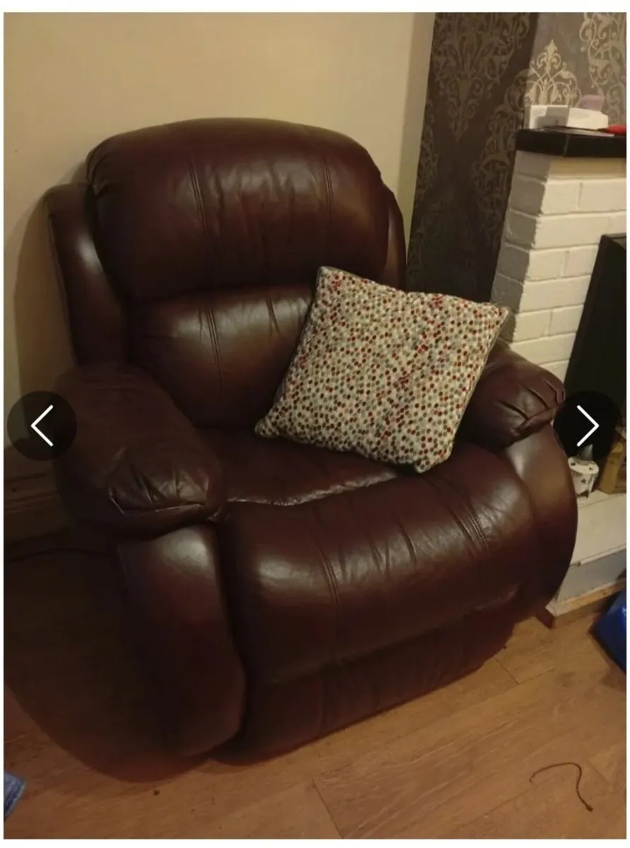 Electric leather chair