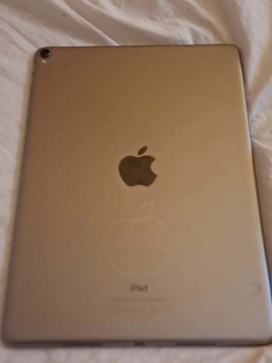 iPad Pro 10.5-inch - Image 3