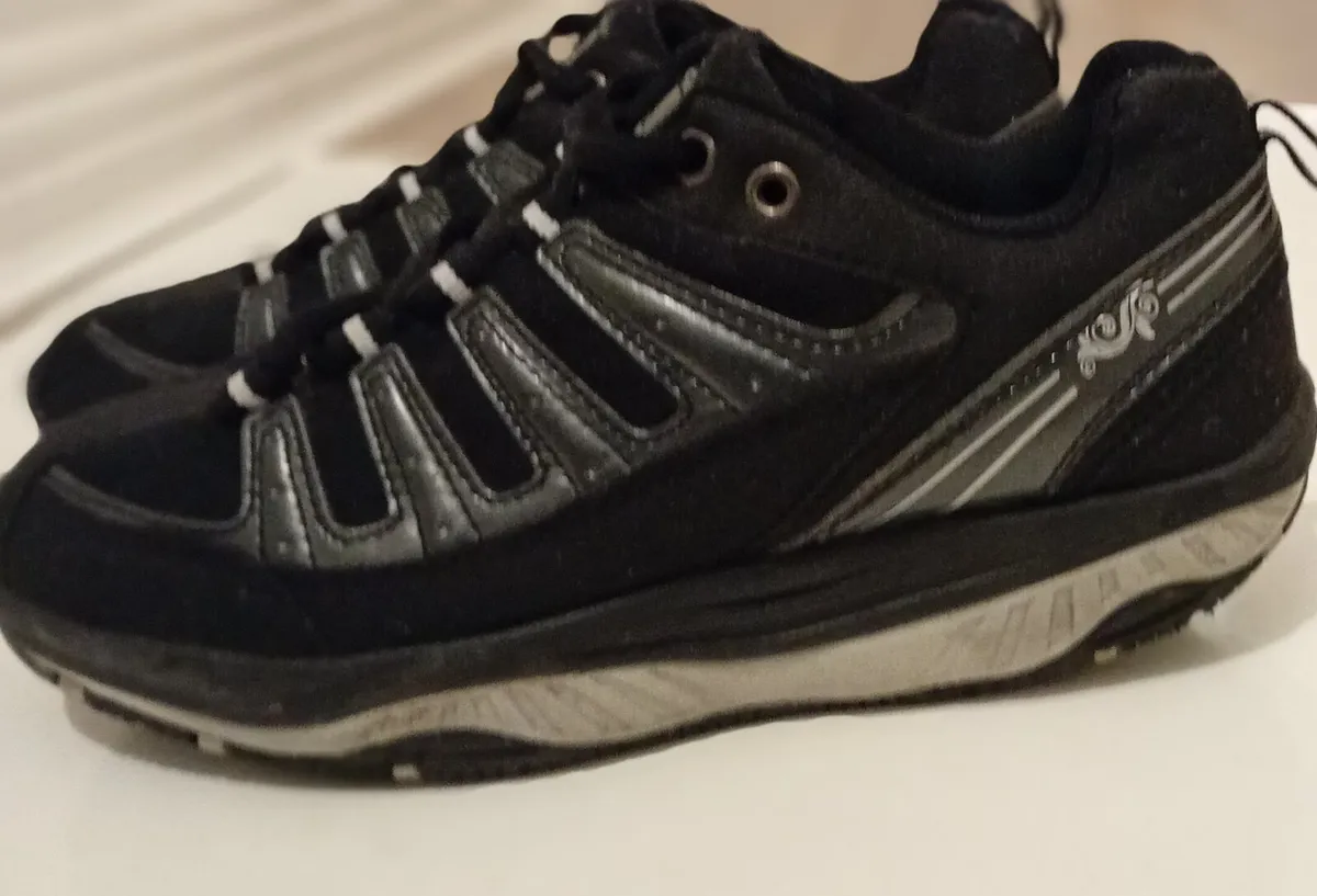 Ladies Walking Trainers - Image 3