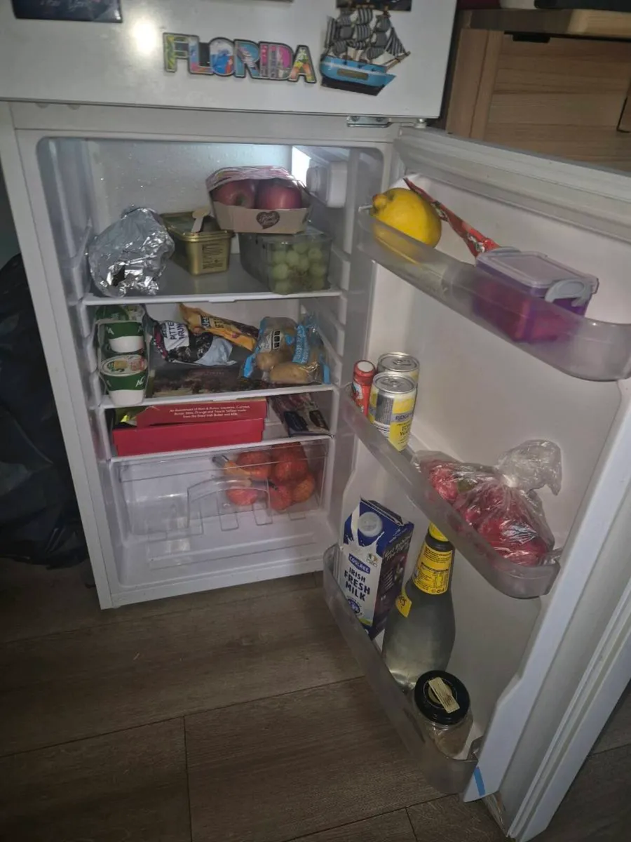 Logik Fridge freezer - Image 2