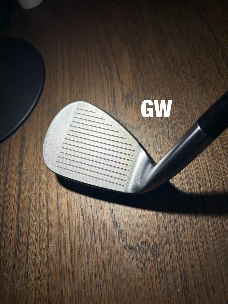 Mizuno JPX900 Hot Metal Irons - Image 3