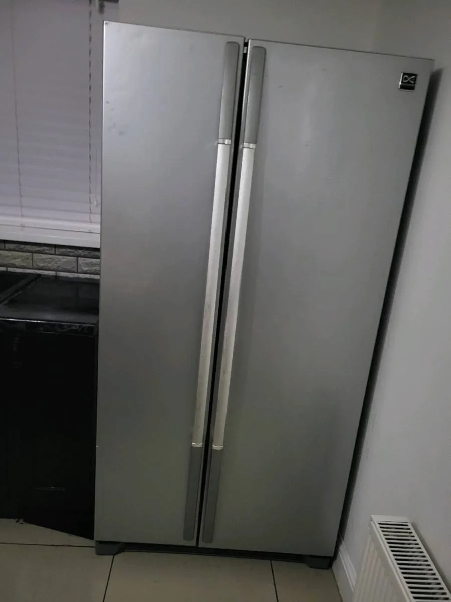 Fridge freezer - Image 1