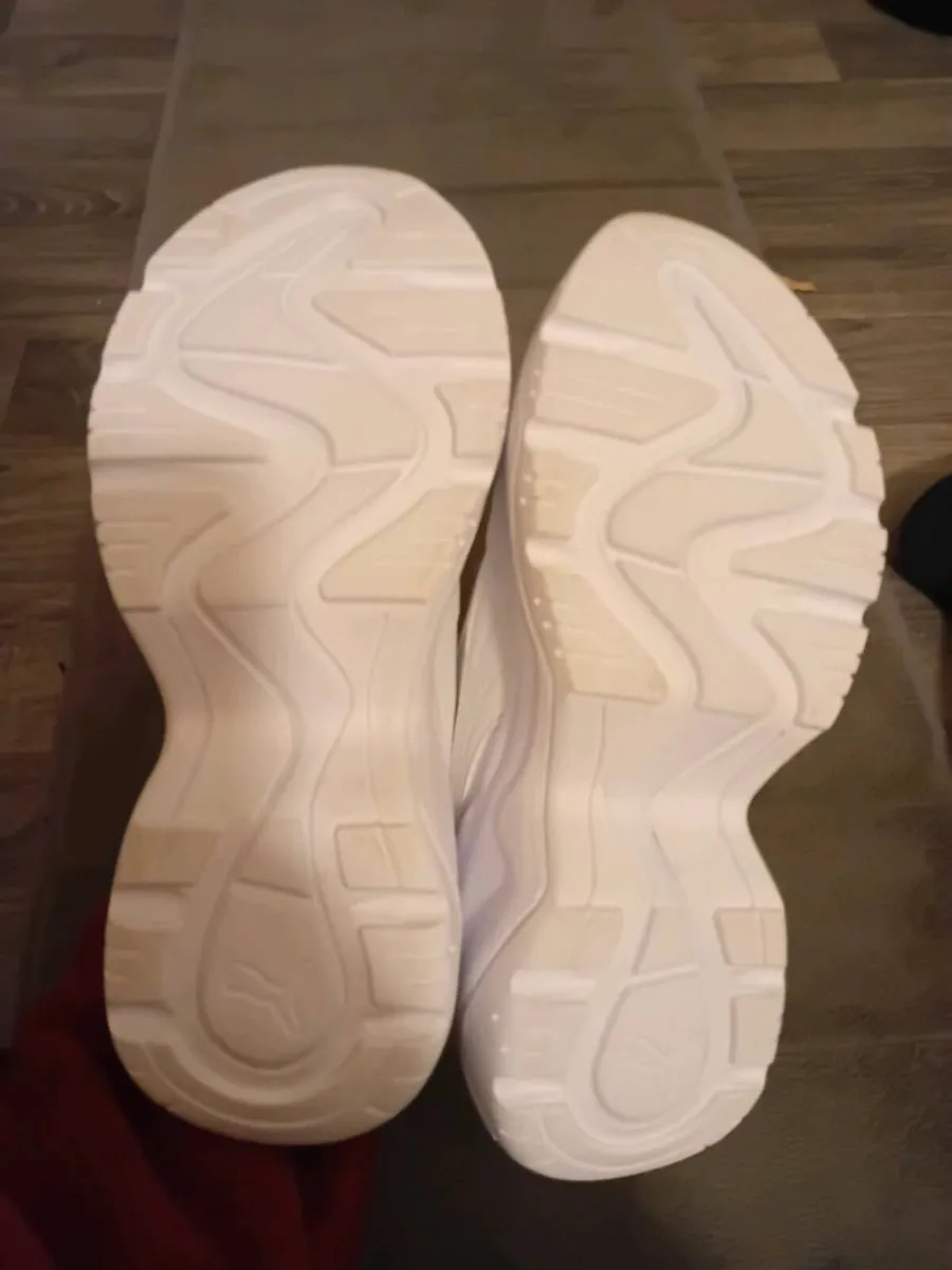 white Puma Women's Cilia Wedge sneakers - Image 1