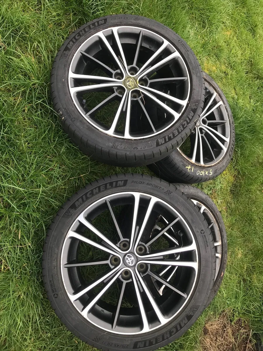 Toyota GT86 original alloys - Image 1