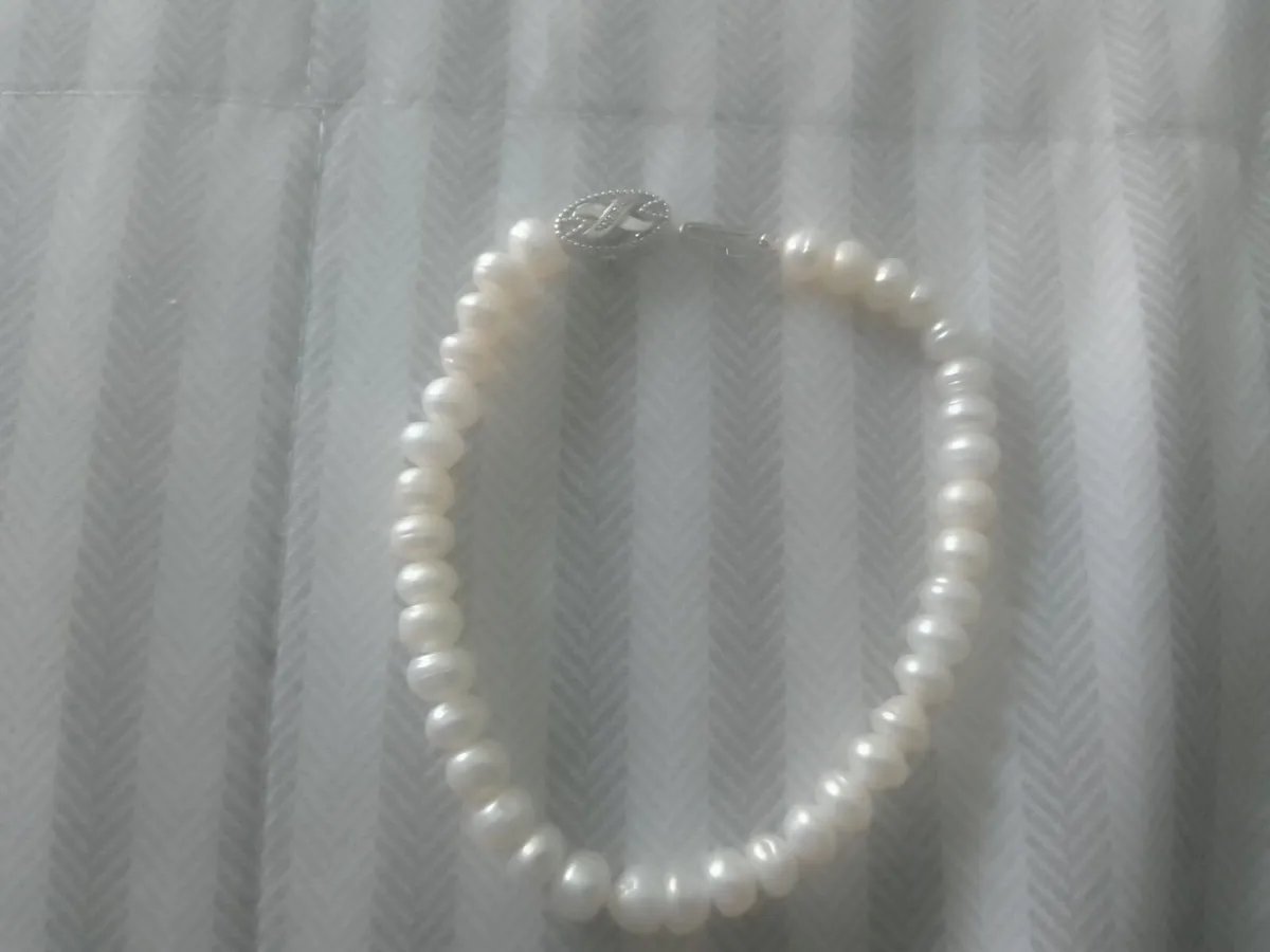 Vintage FRESHWATER PEARL BRACELET WITH DIAMOND - Image 2