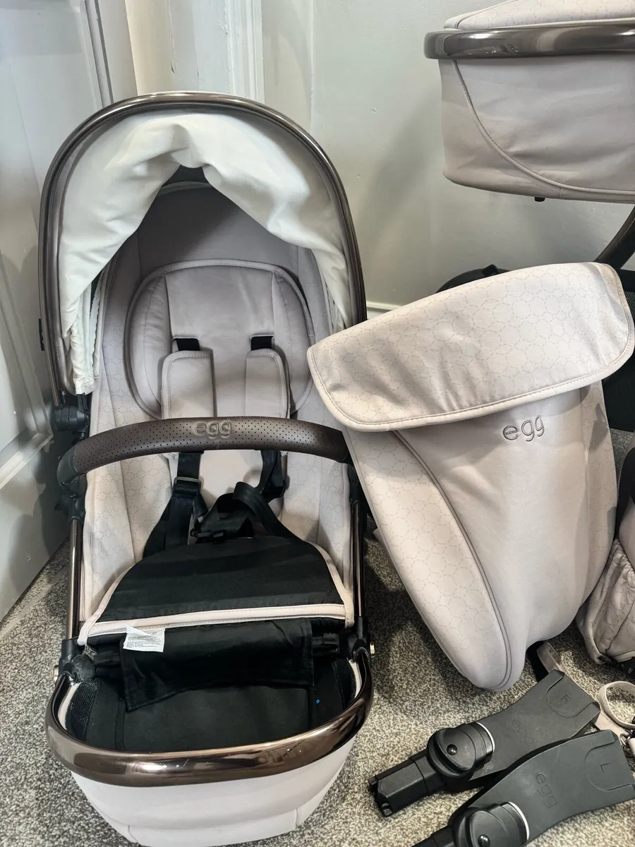 Egg 2 Travel Bundle - Image 4