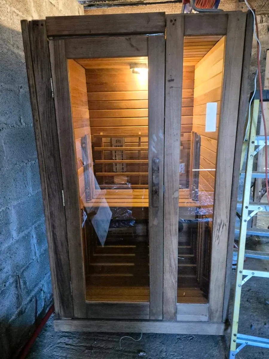 Sauna room - Image 2