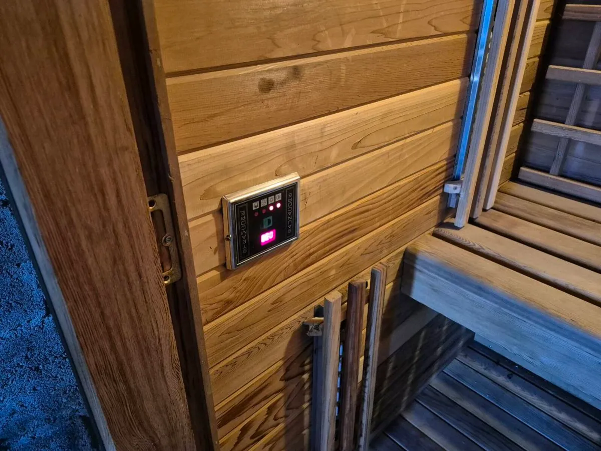 Sauna room - Image 3