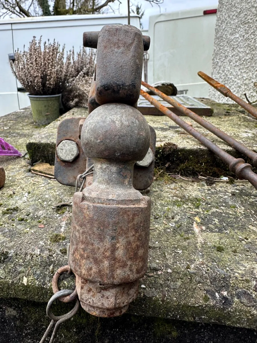 NATO type towhitch - Image 4