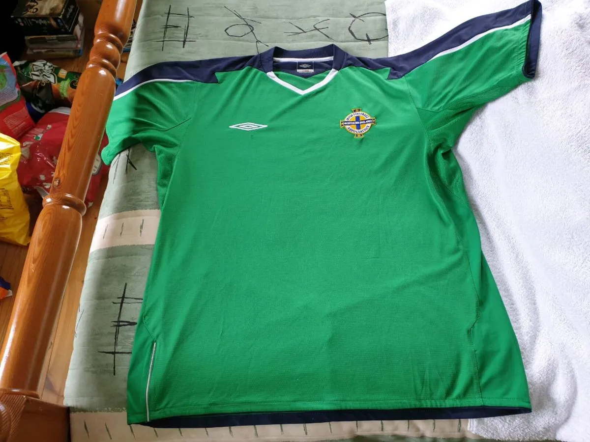 Northern Ireland Football Club Home Jersey 2004 XL - Image 1