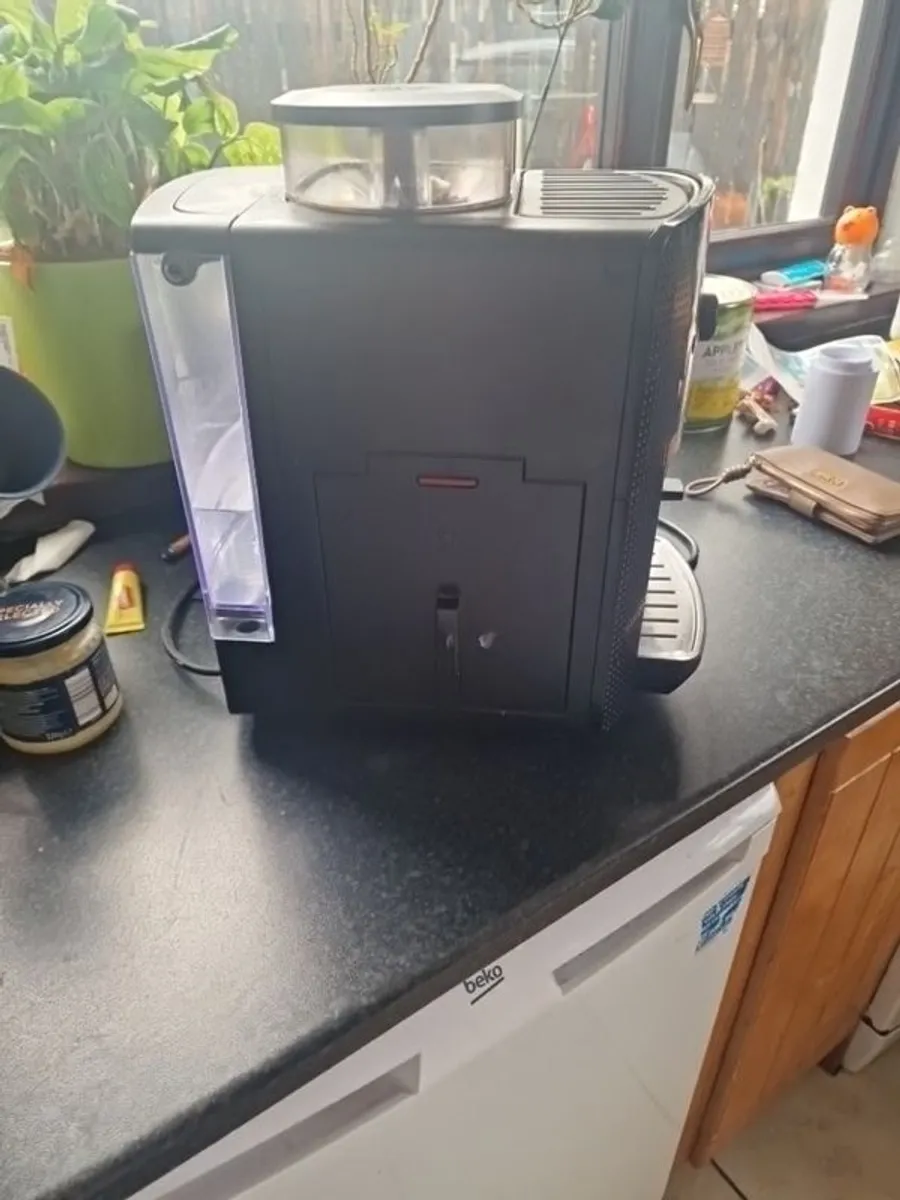 coffee machine - Image 1