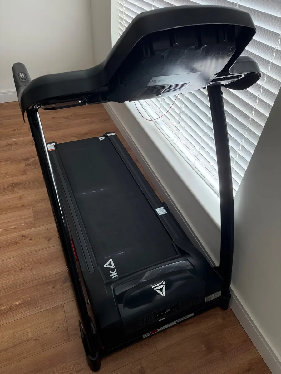 Reebok one GT 40s Treadmill - Image 3