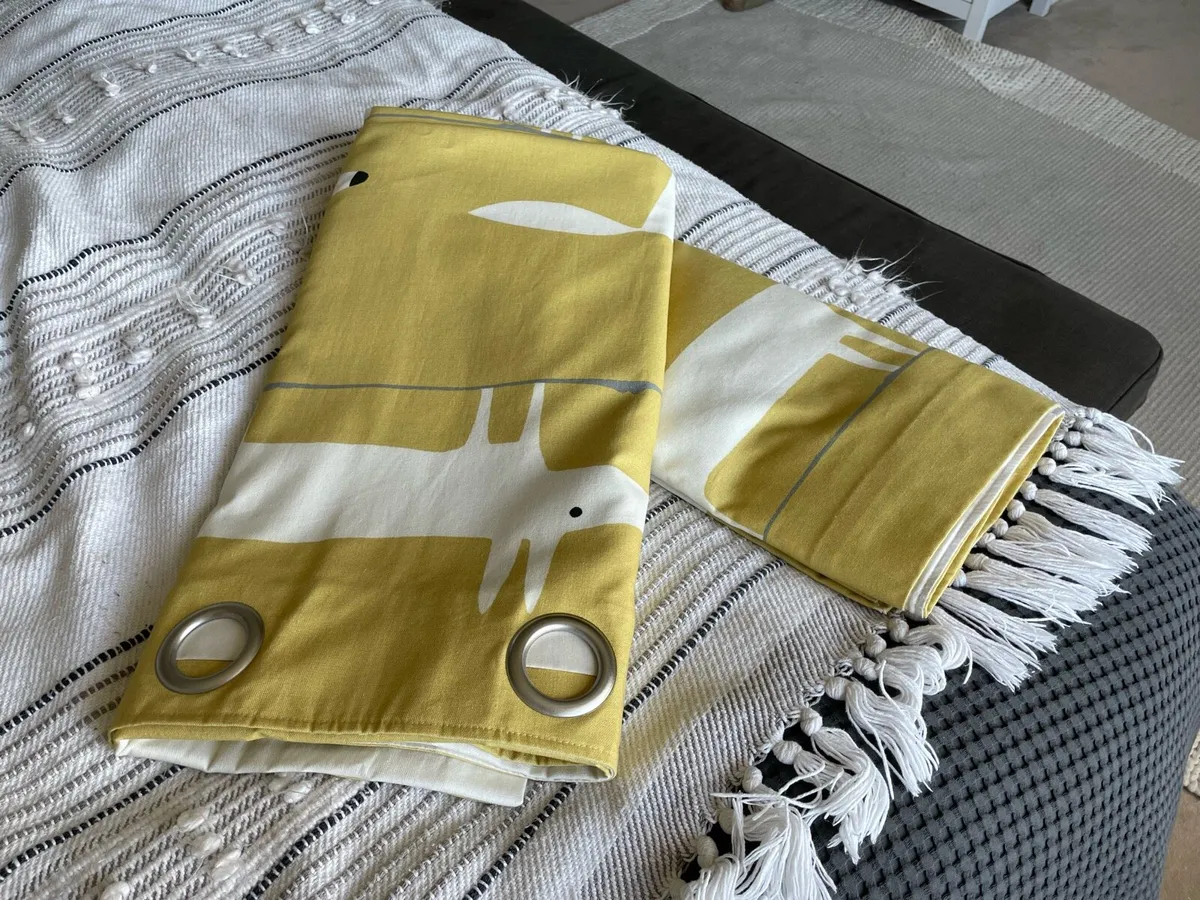 Scion Mr. Fox print curtains ochre - Image 3