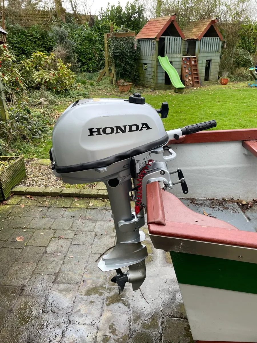Honda BF6 Outboard Engine - Image 1