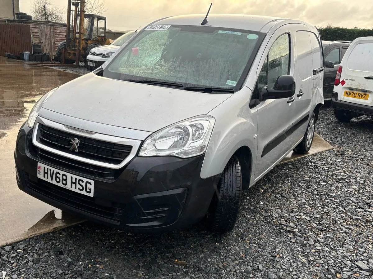 2018 Peugeot partner for breaking - Image 2