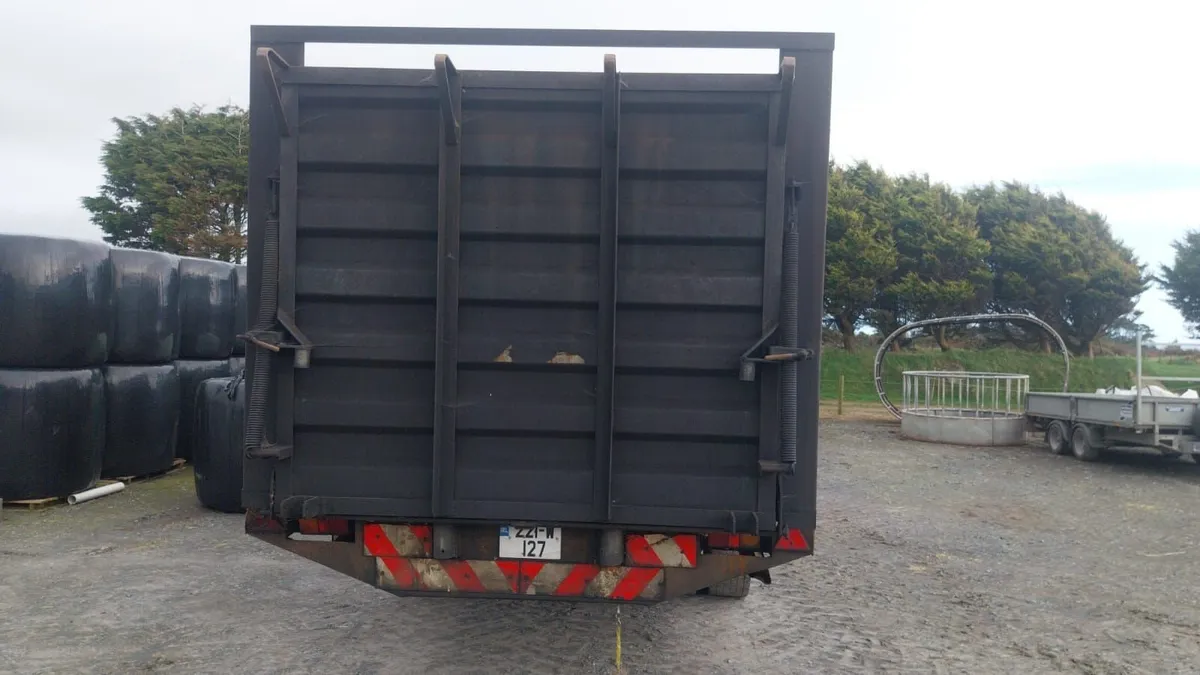 Cattle trailer - Image 4