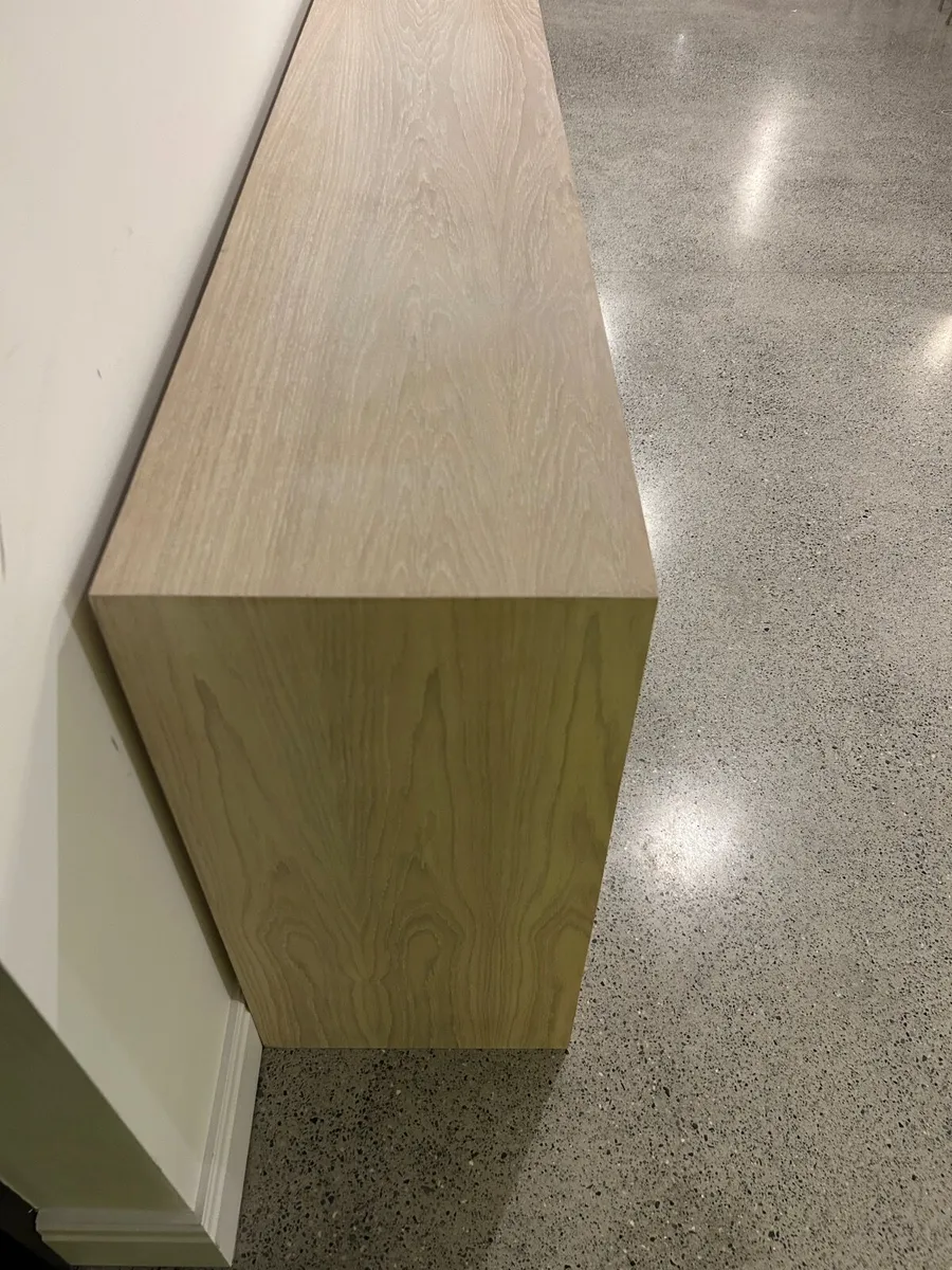 Console Table - Image 2