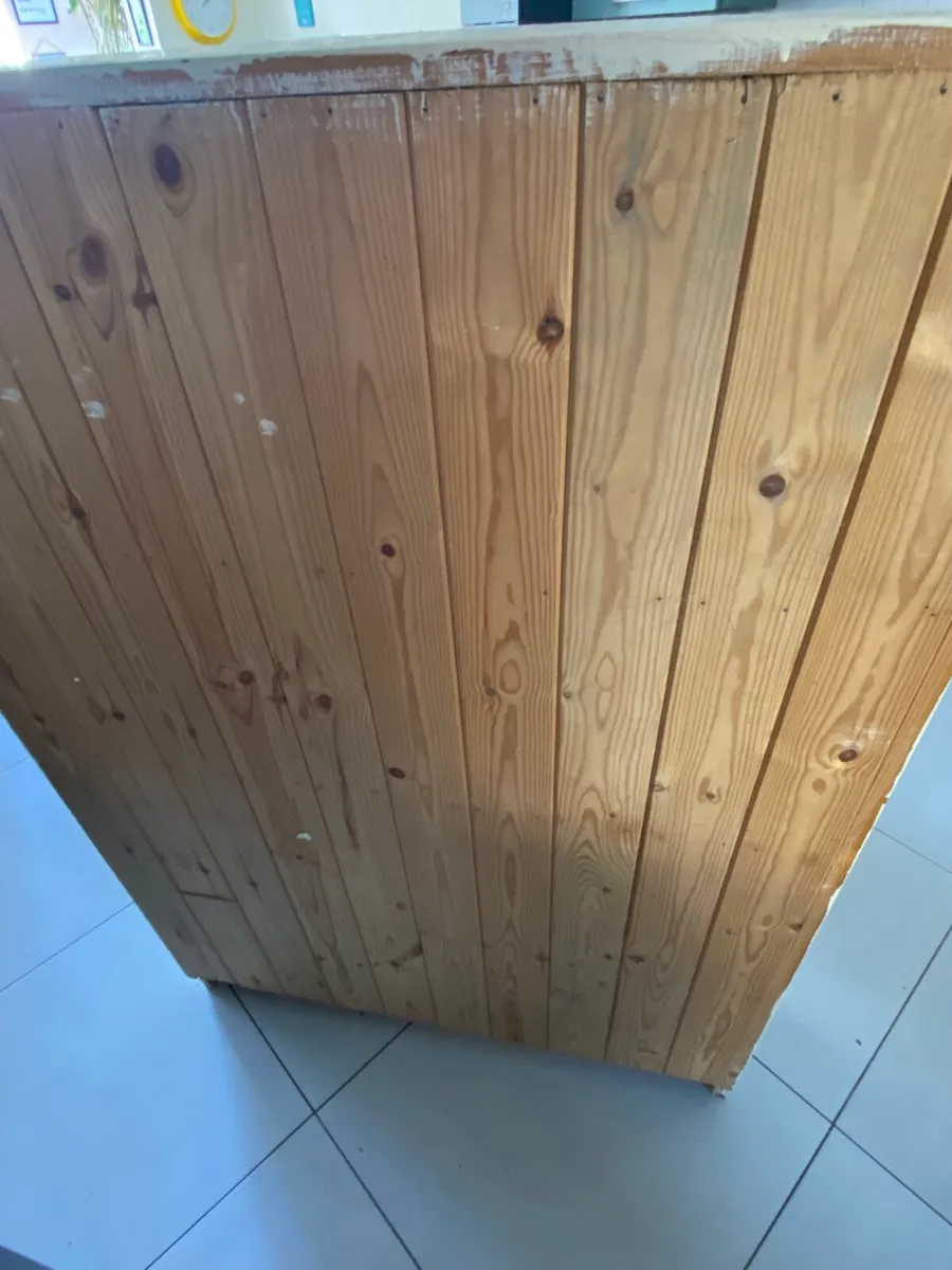 Fabulous Bookcase for upcycle - Image 2