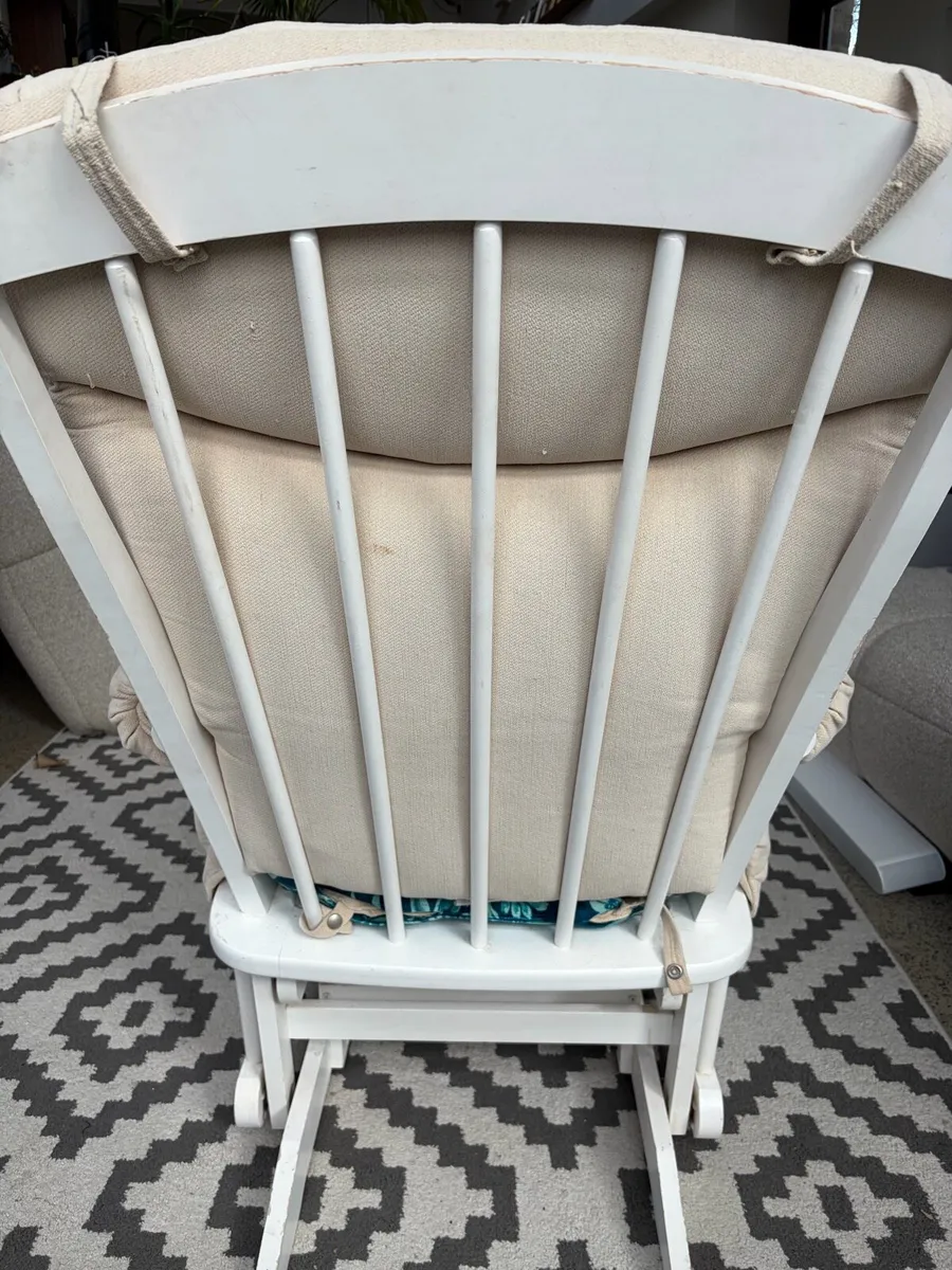 Rocking / nursing chair - Image 2