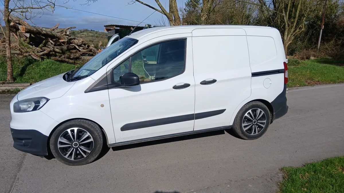 Ford Transit 2016 - Image 2