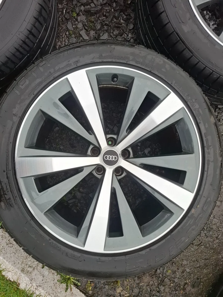 21" Genuine Q8, Q7 S Line Alloys with tyres - Image 2