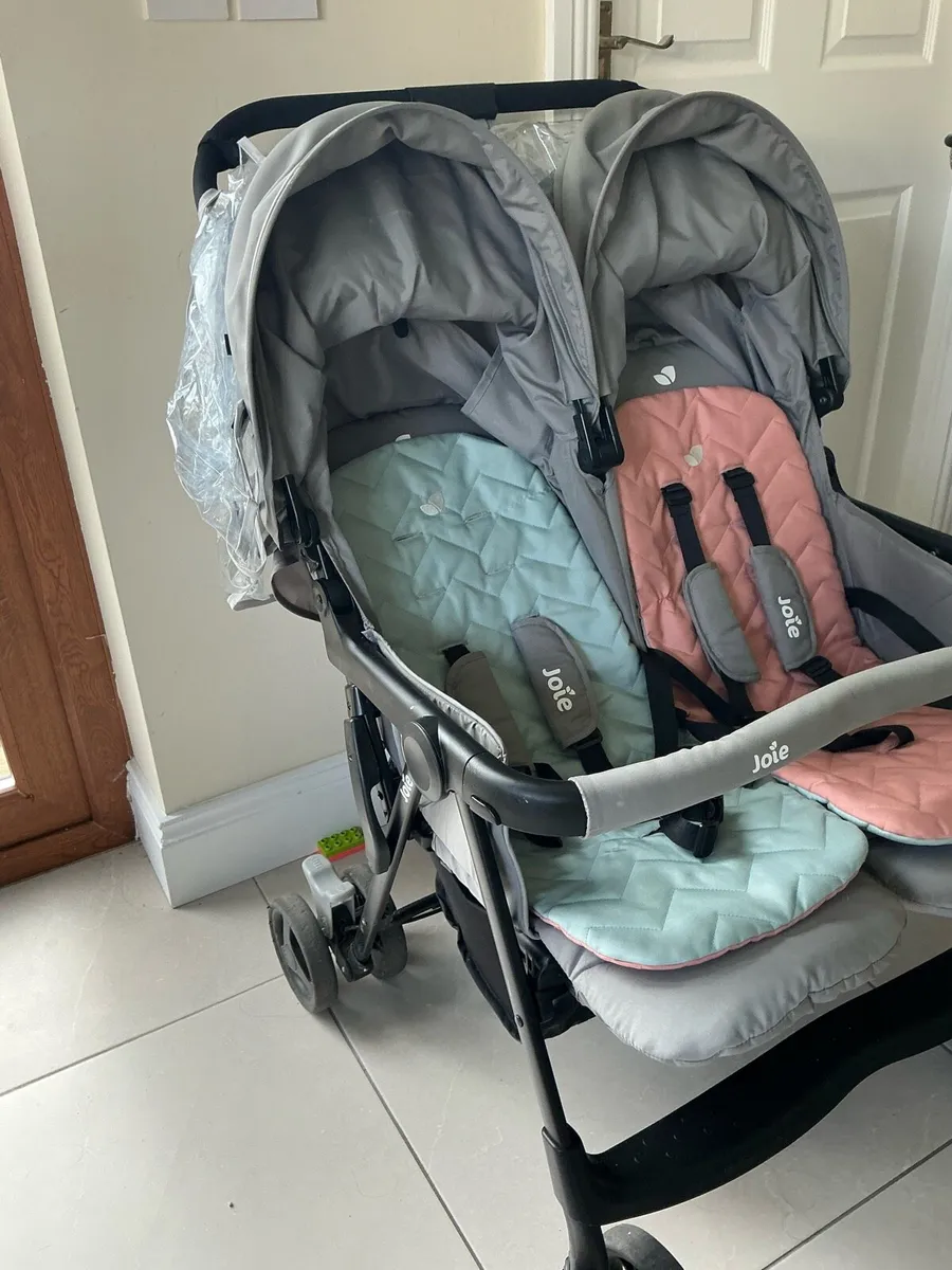 Double buggy - Mint Condition - Image 2