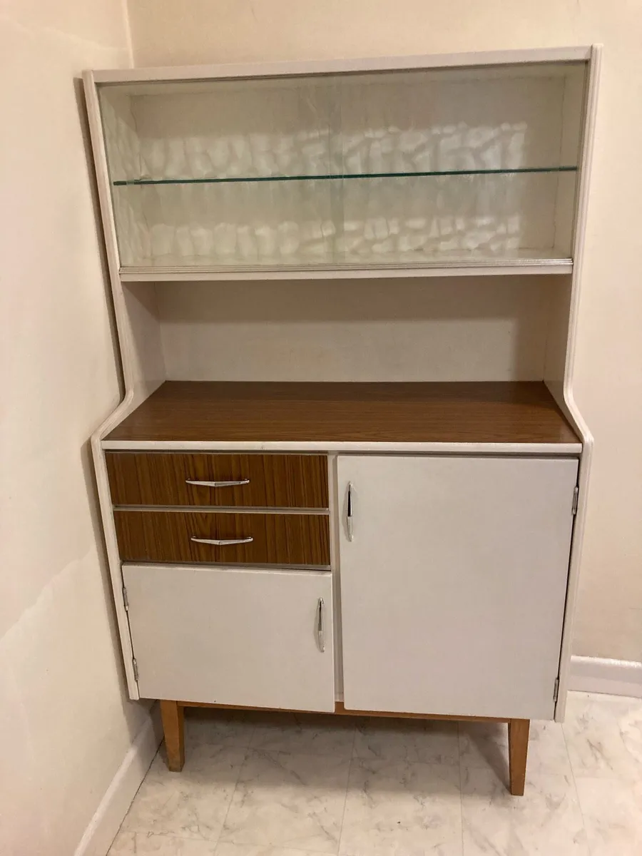 Kitchen cabinet - Image 1