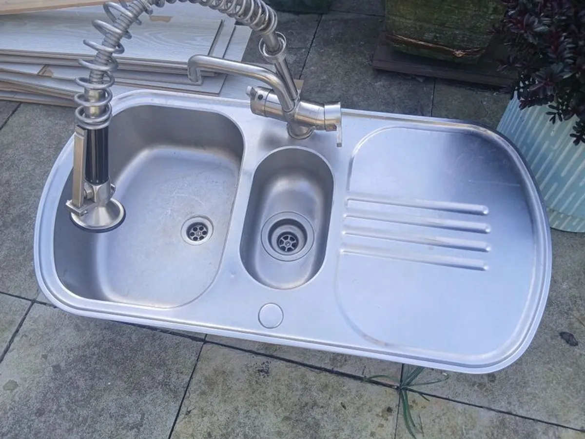 Kitchen sink & tap. Dublin 7