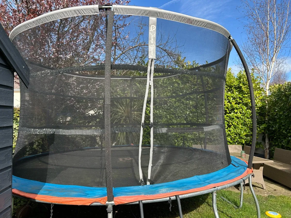 Trampoline - Image 2