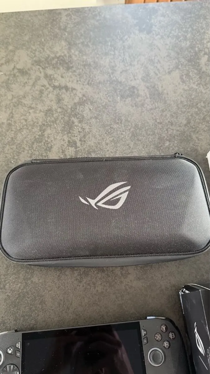 Xbox ROG Ally X with Official Case and Screen Protector - Image 4