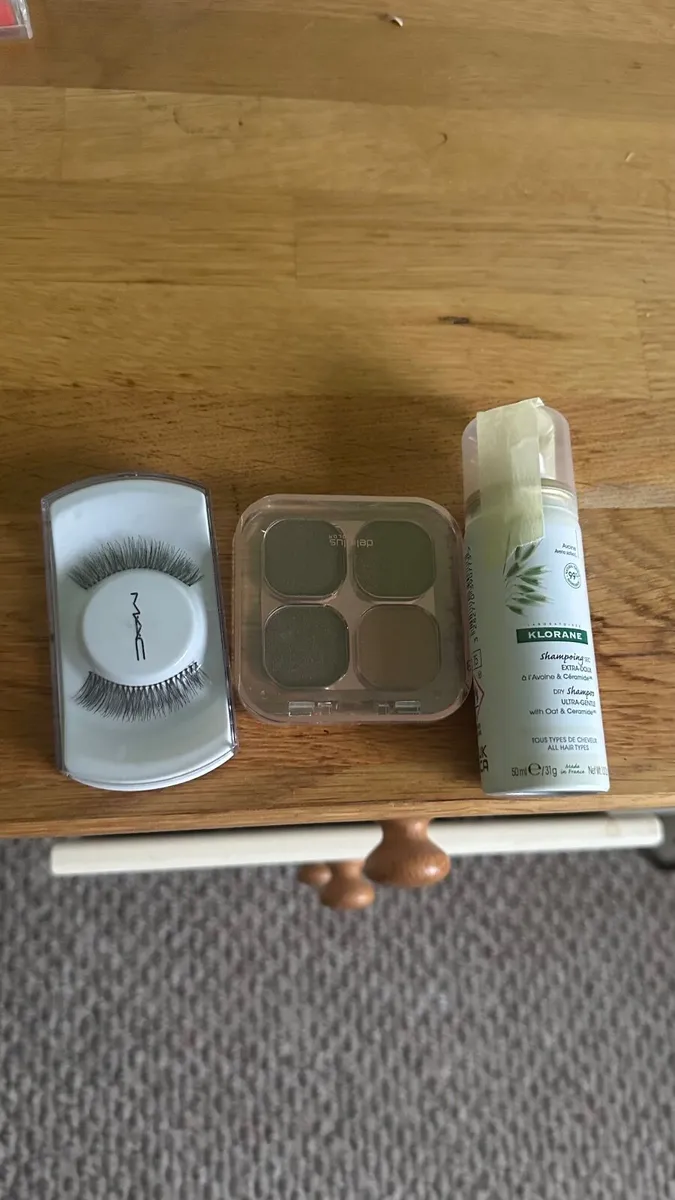 New make up - Image 1