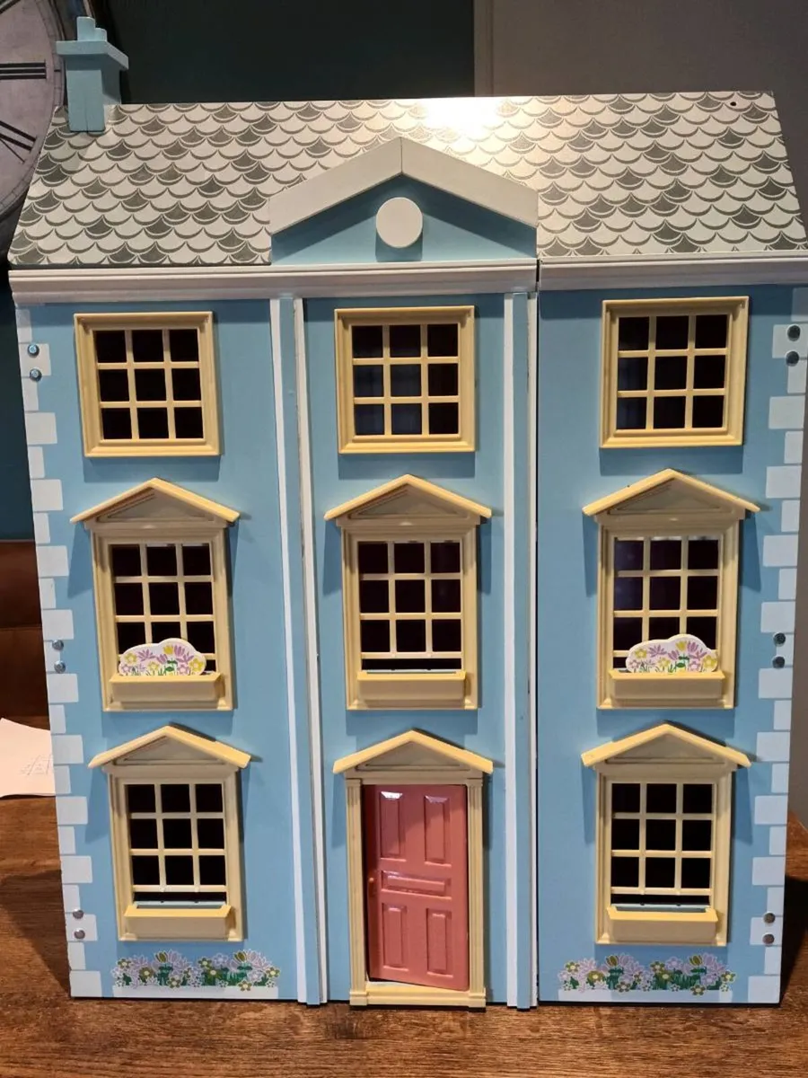 Doll house - Image 2