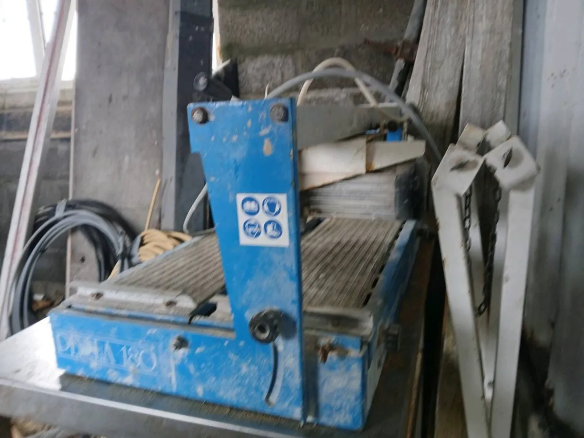 Tile cutter wet with legs - Image 2