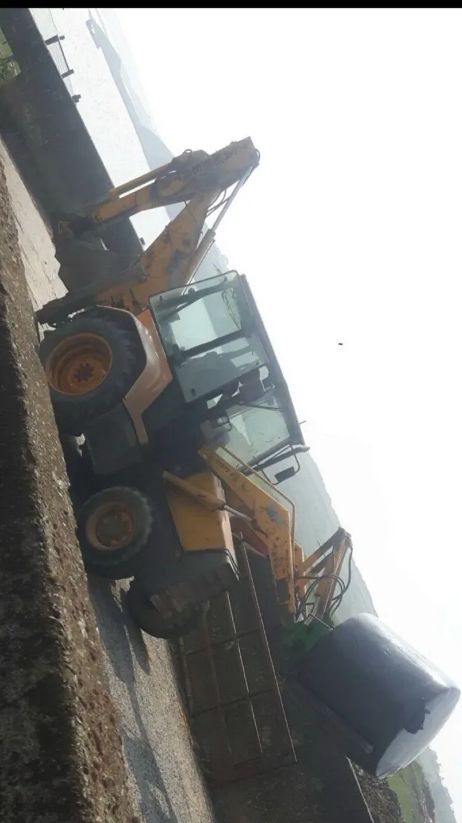 Rubber Tyer digger - Image 4