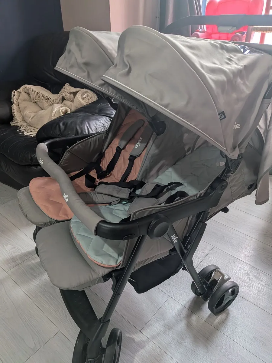 Joie twin Stroller - Image 2