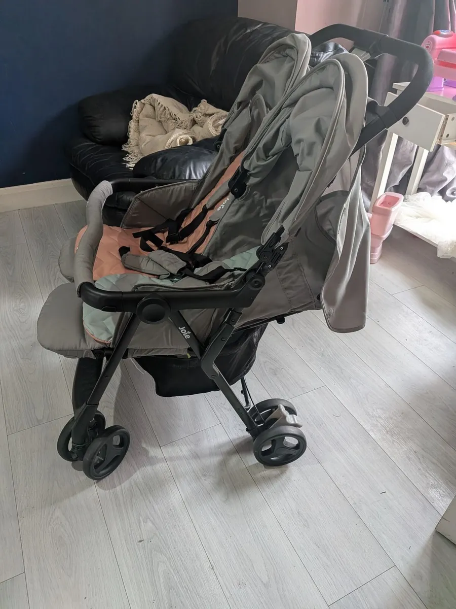 Joie twin Stroller - Image 3