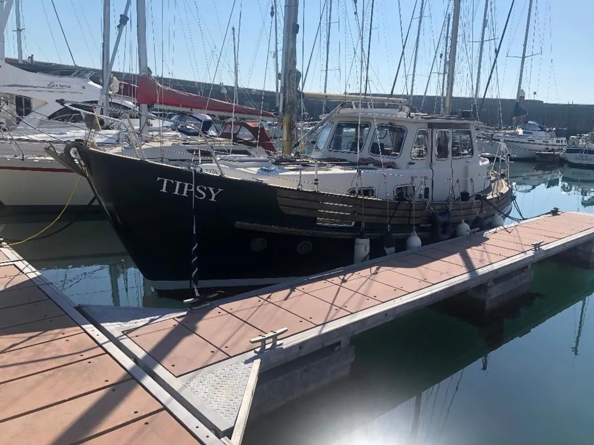 Fisher 30 Northeaster - Image 1