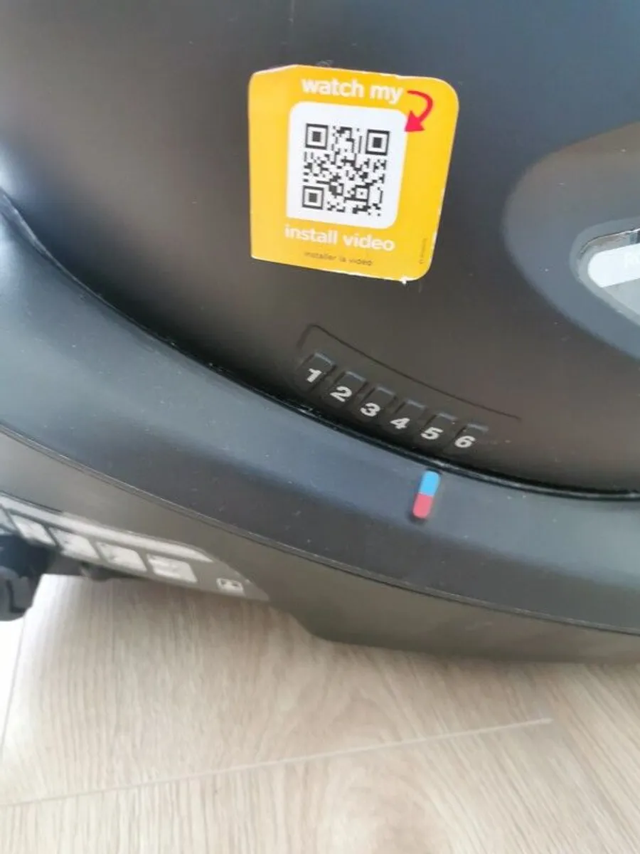 Joie I-spin 360 Car Seat with Isofix - Image 2